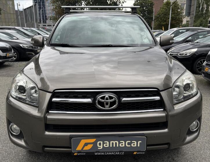 Toyota RAV4 1