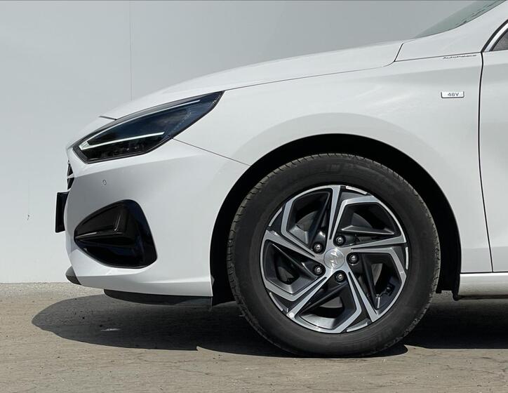 Hyundai i30 19