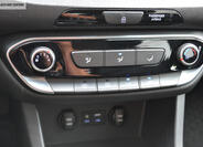 Hyundai i30 25
