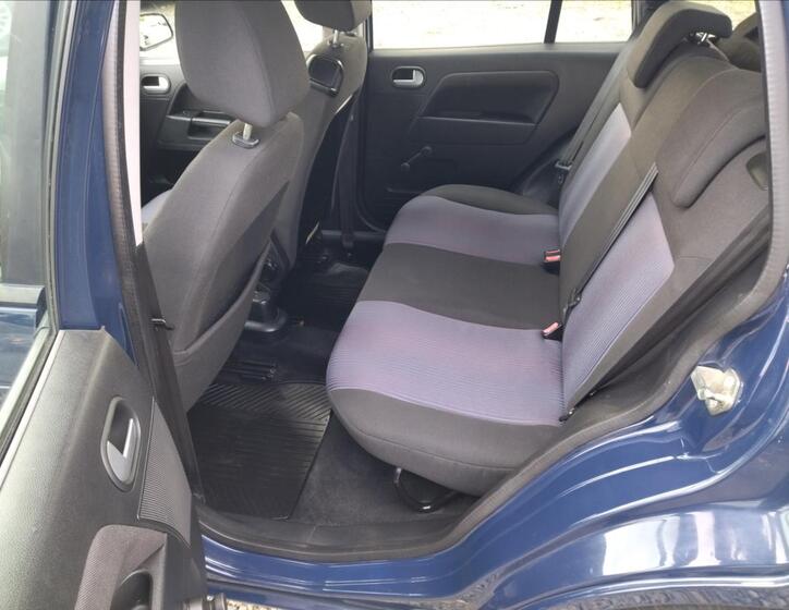 Ford Fusion 13
