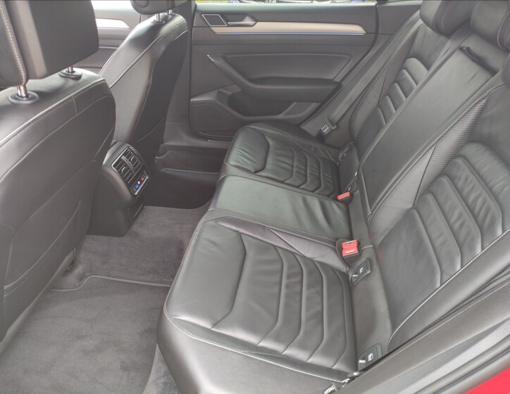 Volkswagen Arteon 8