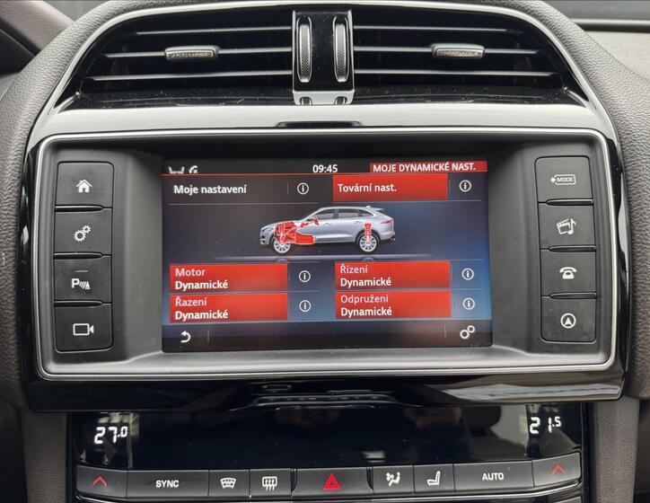 Jaguar F-Pace 19