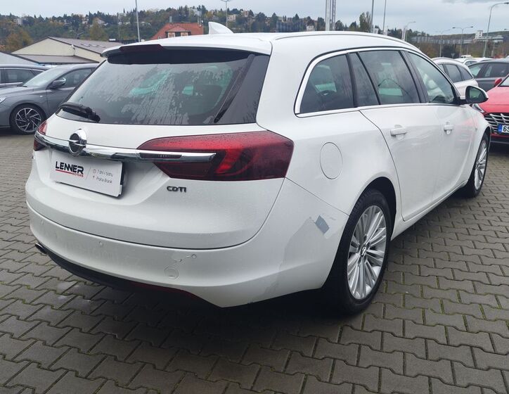 Opel Insignia 5