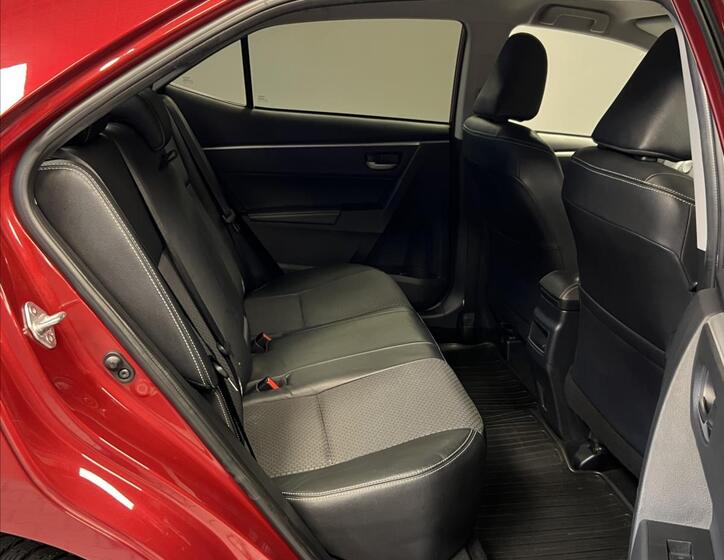 Toyota Corolla 13