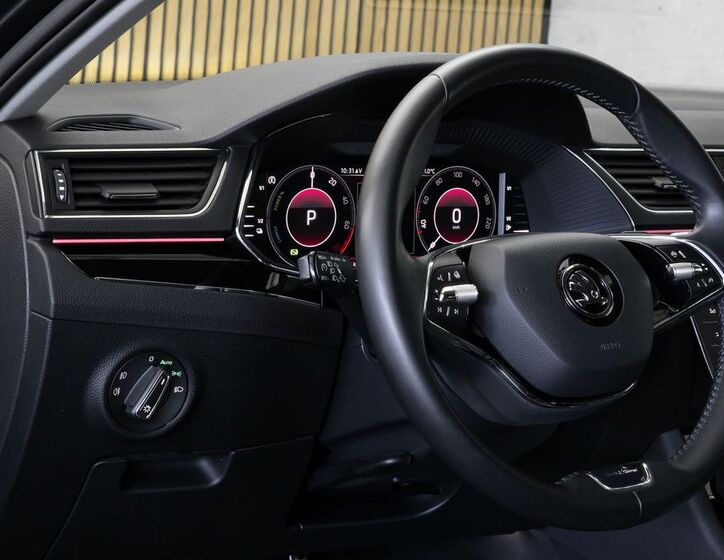 Škoda Superb 15