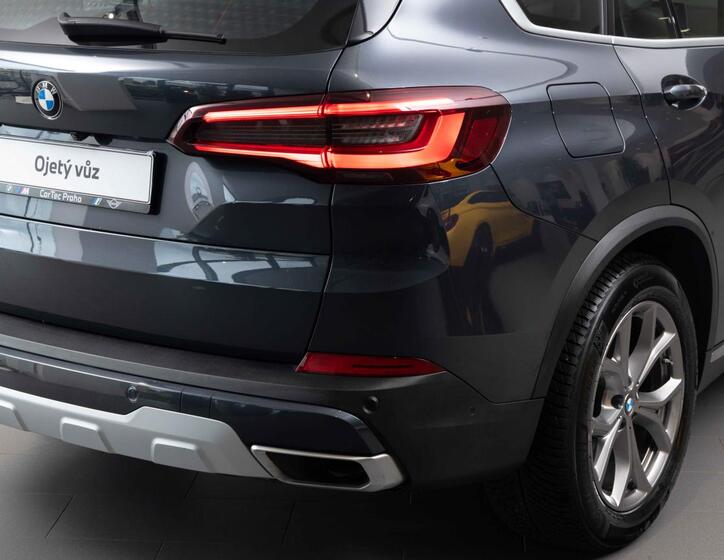 BMW X5 9