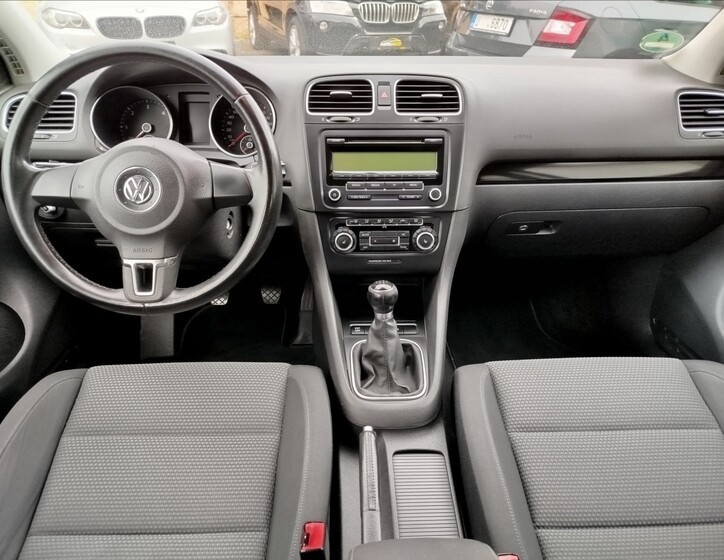 Volkswagen Golf 17