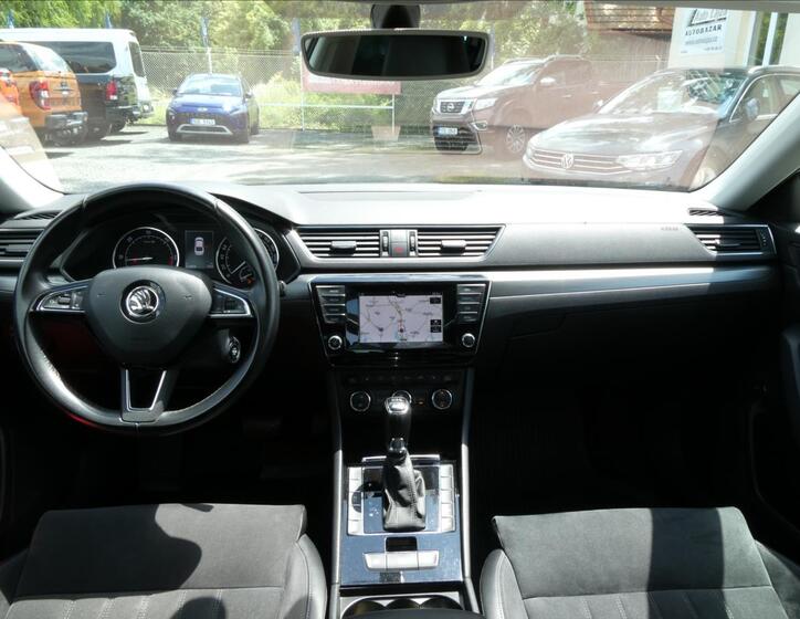 Škoda Superb 28