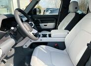 Land Rover Defender 8