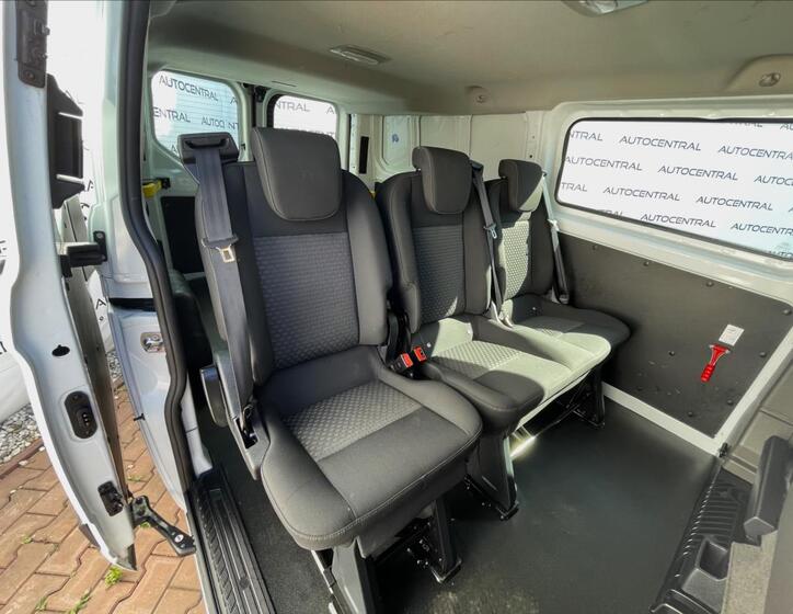 Ford Transit Custom 19