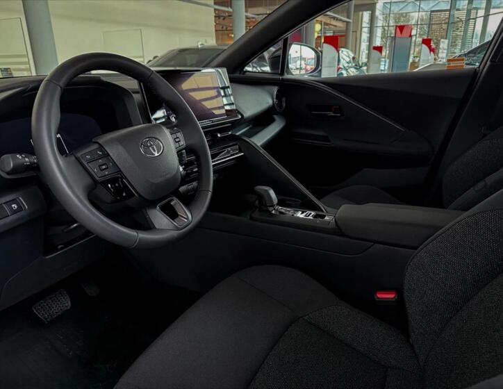 Toyota C-HR 4