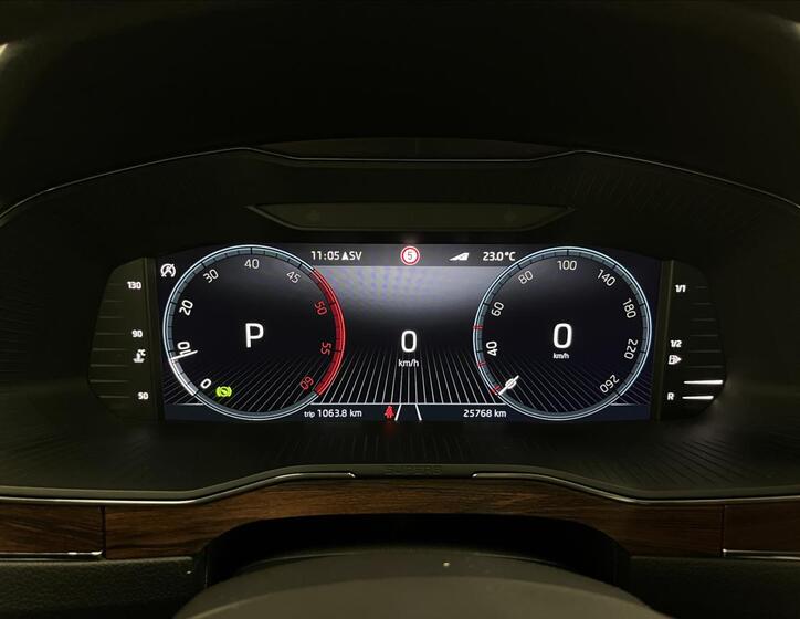 Škoda Superb 13