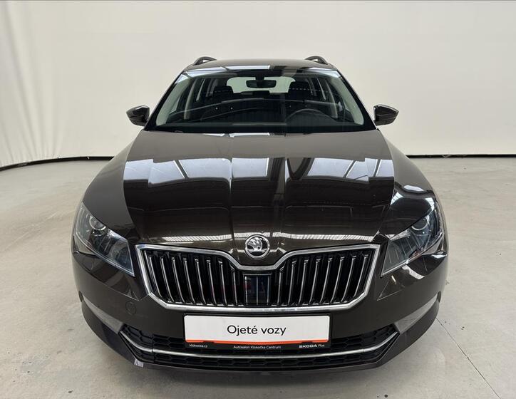 Škoda Superb 4