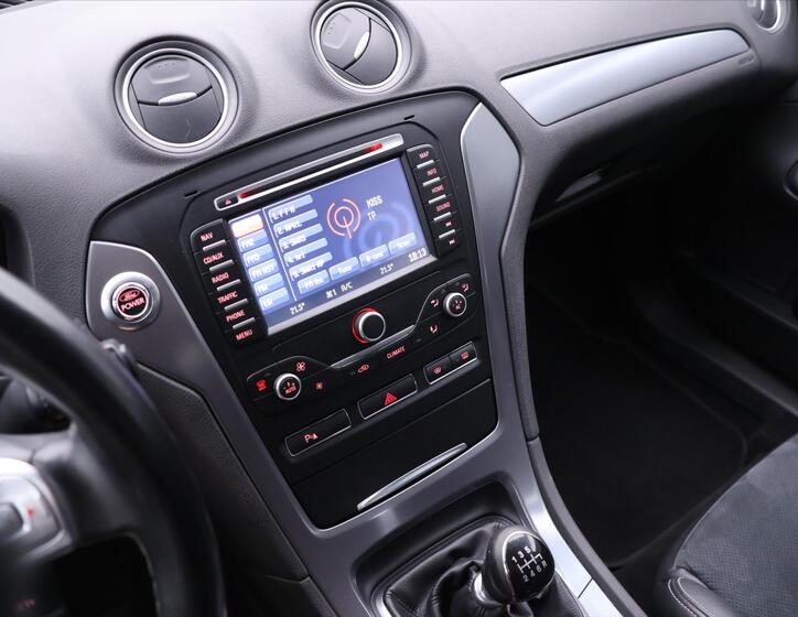 Ford Mondeo 23