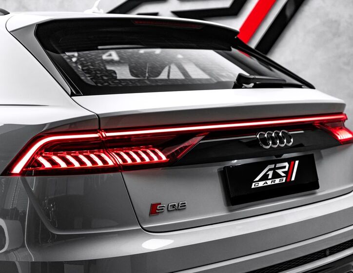 Audi SQ8 9