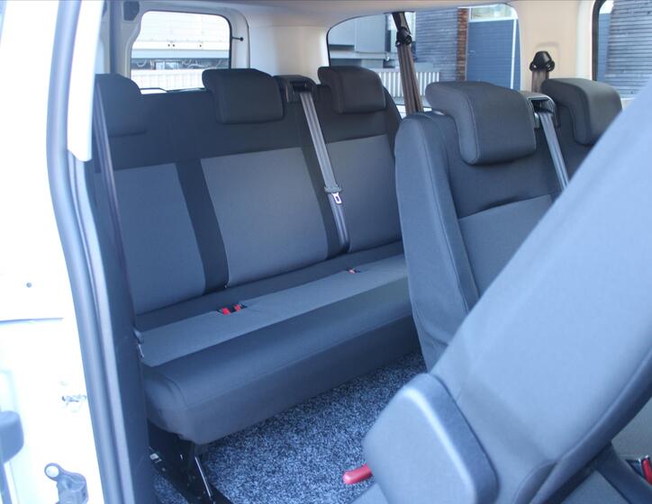 Toyota ProAce 13