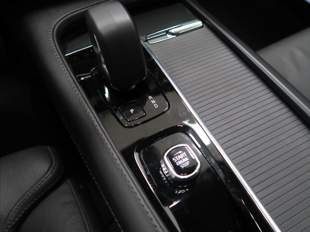 Volvo V90 23