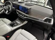 BMW X5 8