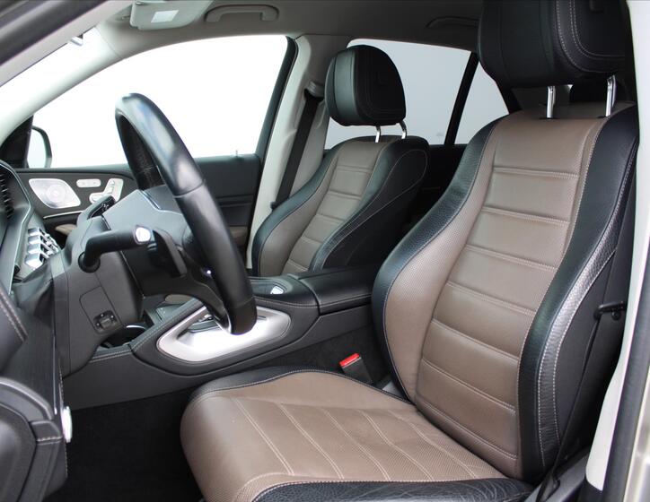 Mercedes-Benz GLE 10