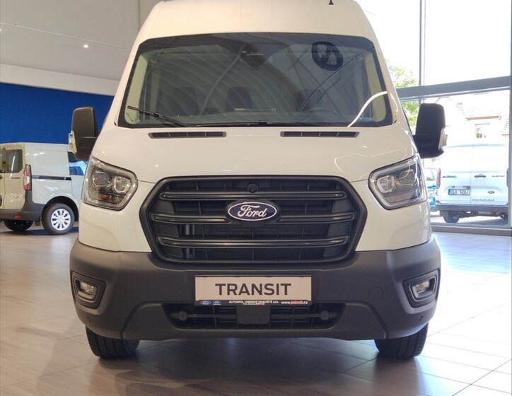 Ford Transit 12
