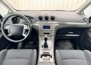 Ford Galaxy 29