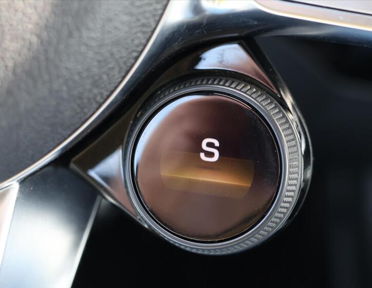 Mercedes-Benz CLA 32