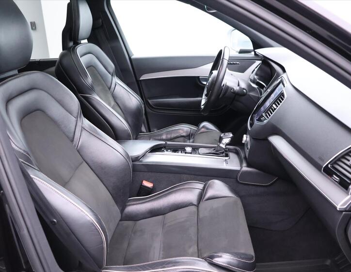 Volvo XC90 14