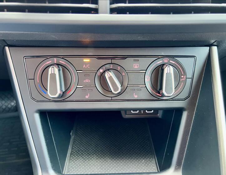 Volkswagen Polo 34