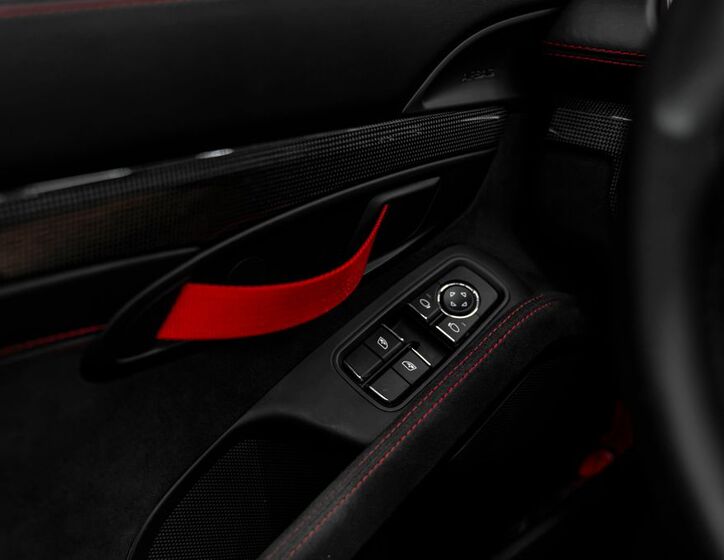 Porsche 718 21