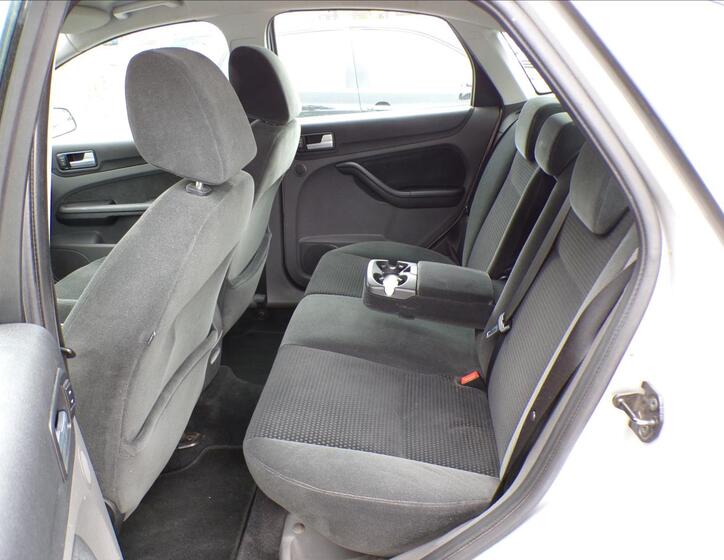Ford Focus 18
