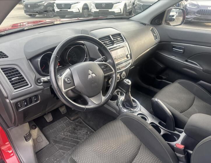 Mitsubishi ASX 11