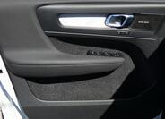 Volvo XC40 8