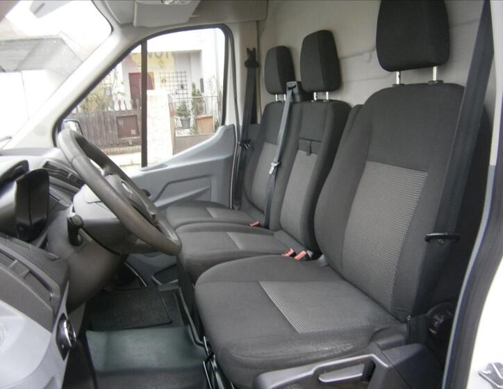 Ford Transit 12