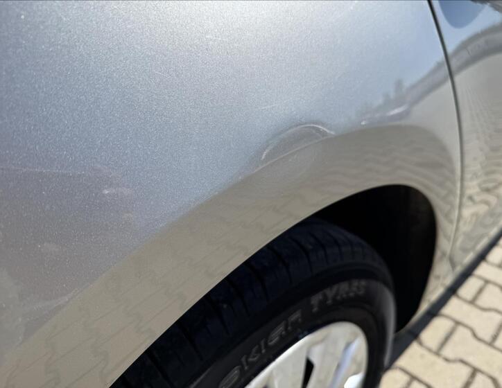 Volkswagen Golf 23