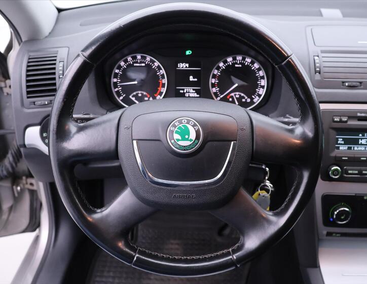 Škoda Octavia 19
