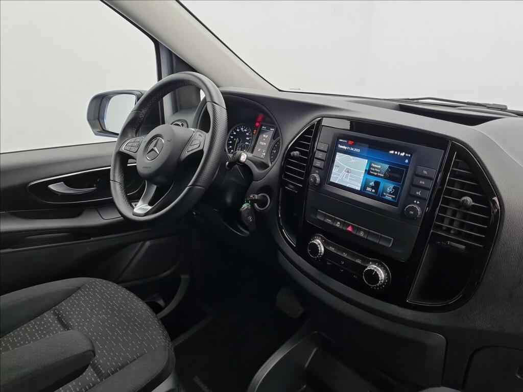 Mercedes-Benz Vito 18