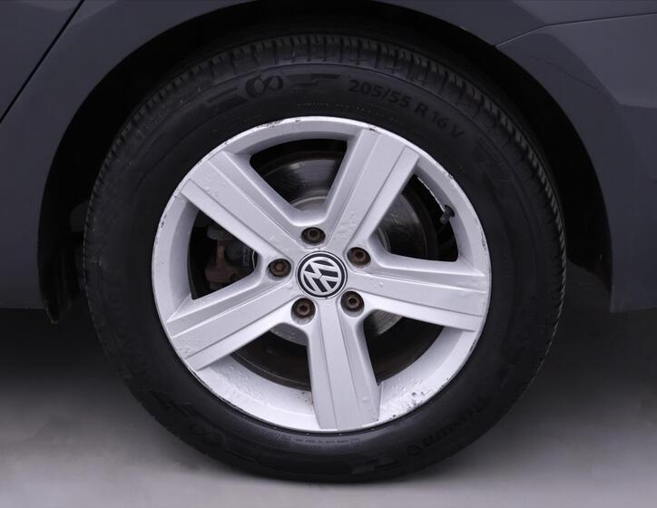 Volkswagen Golf 29