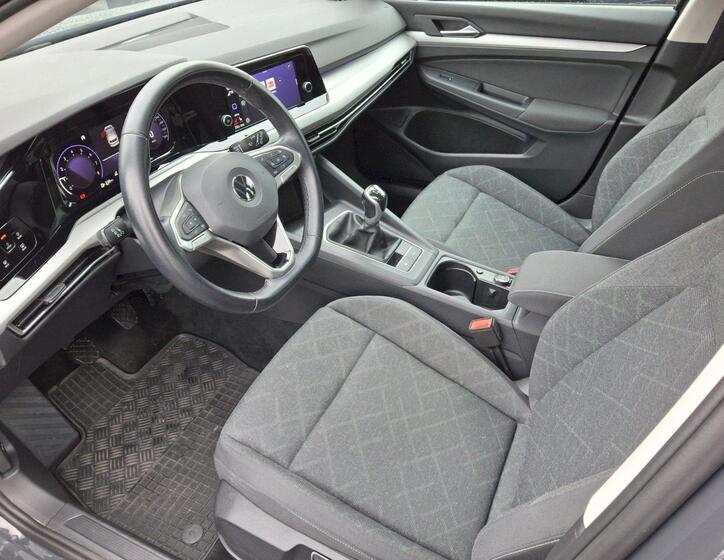 Volkswagen Golf 11