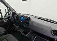 Mercedes-Benz Sprinter 13