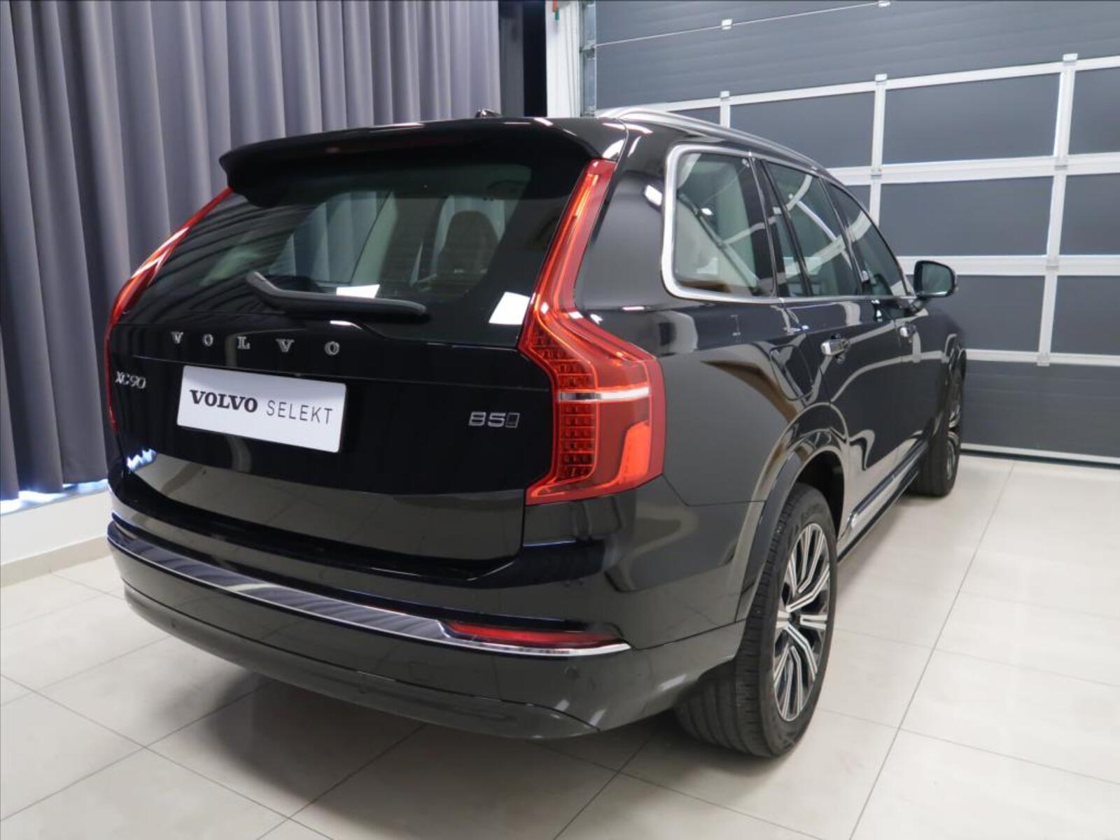 Volvo XC90 6