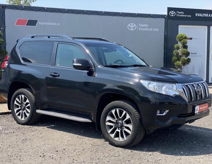 Toyota Land Cruiser 1