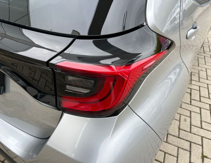 Toyota Yaris 11