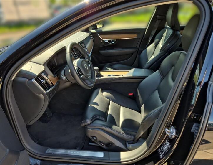 Volvo S90 7
