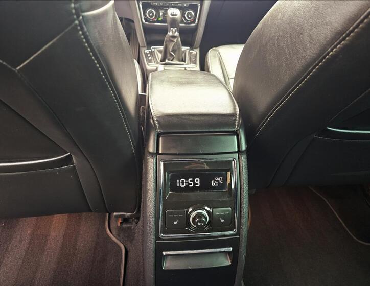Škoda Superb 25