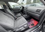 Volkswagen Golf 9