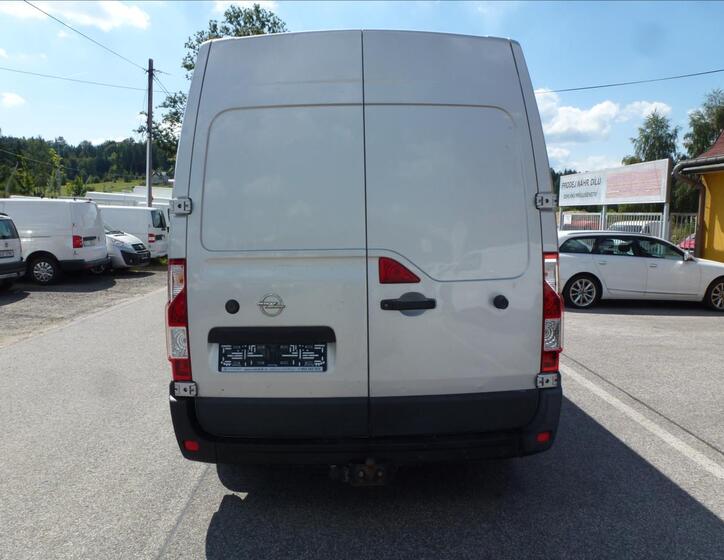 Opel Movano 10