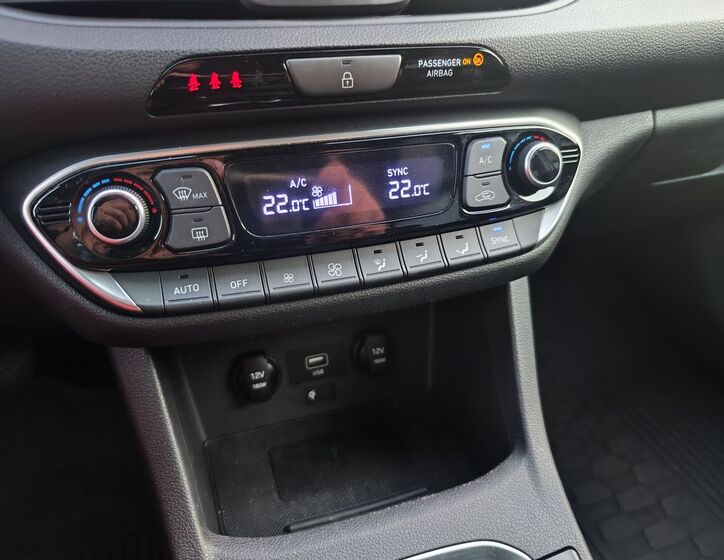 Hyundai i30 19