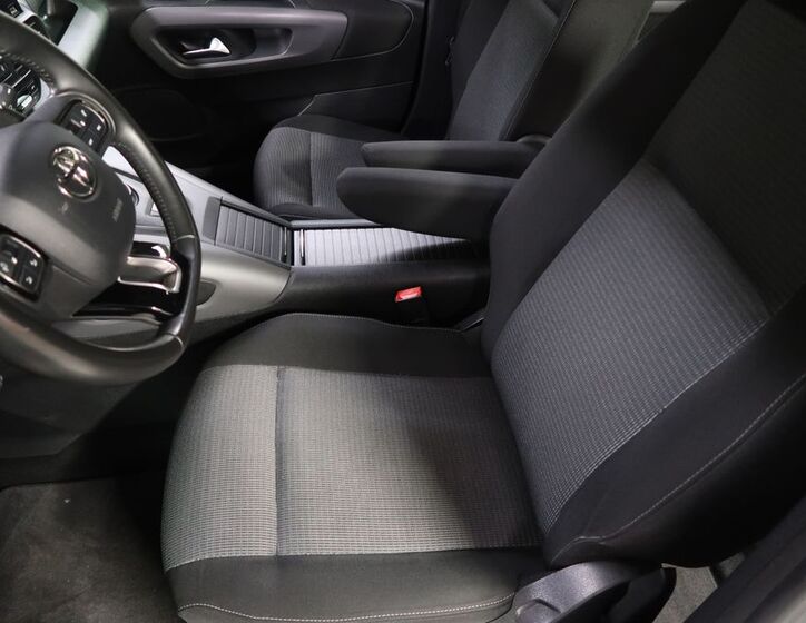 Toyota ProAce City Verso 9