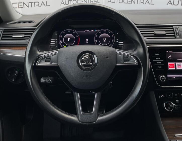 Škoda Superb 14