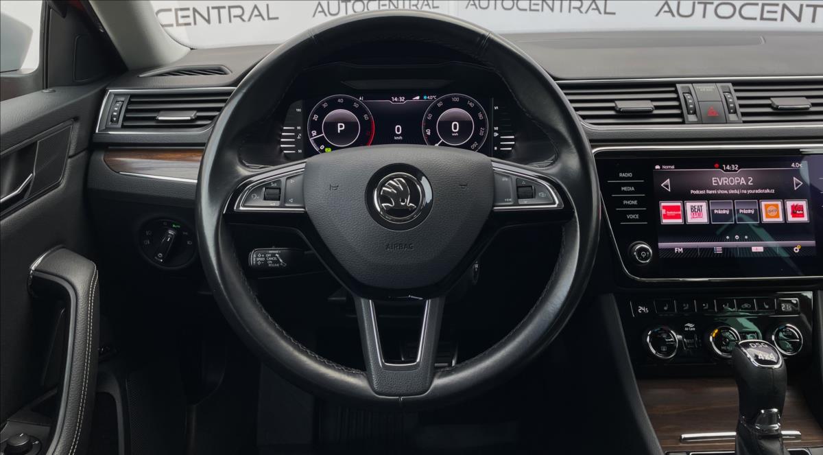 Škoda Superb